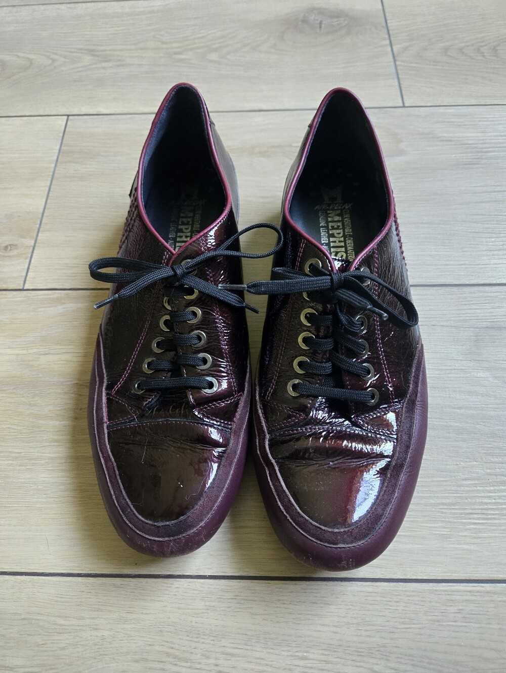MEPHISTO WOMENS  Purple PATENT LEATHER OXFORDS WALKING COMFORT SHOE size 9